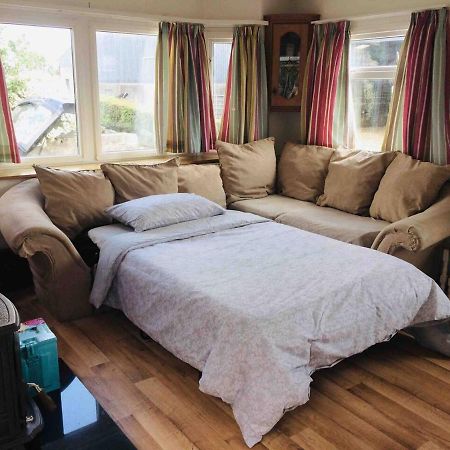 Midden Manor Country Stay On A Working Dairy Farm Ballymena Dış mekan fotoğraf