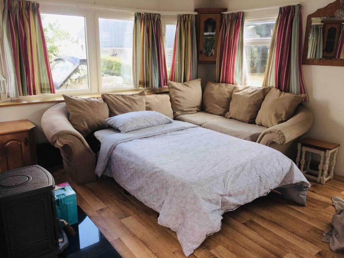 Midden Manor Country Stay On A Working Dairy Farm Ballymena Dış mekan fotoğraf