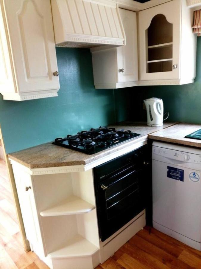 Midden Manor Country Stay On A Working Dairy Farm Ballymena Dış mekan fotoğraf